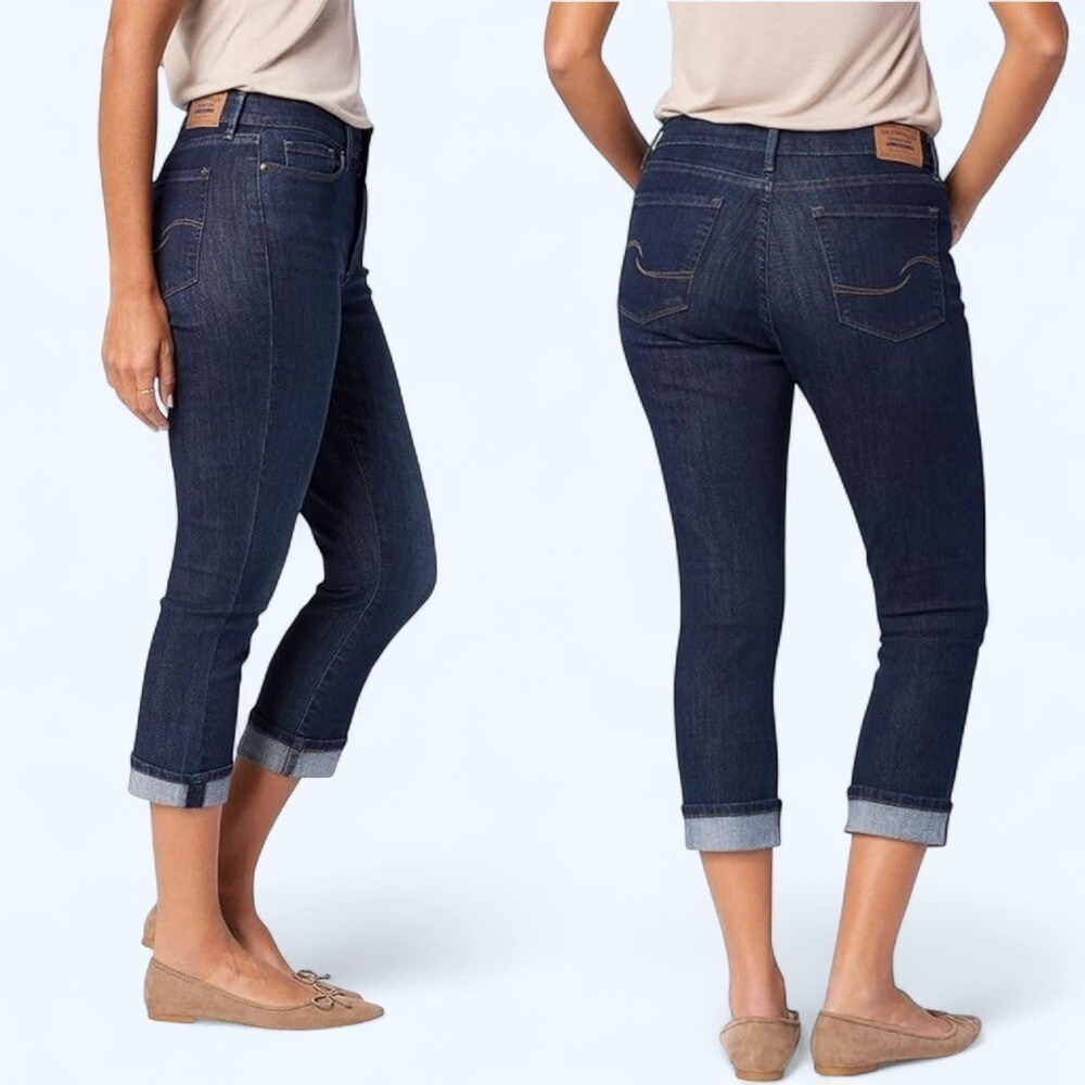 LEVI'S SIGNATURE Women's Dark Blue Wash Mid-Rise Capri Jeans, Size 10